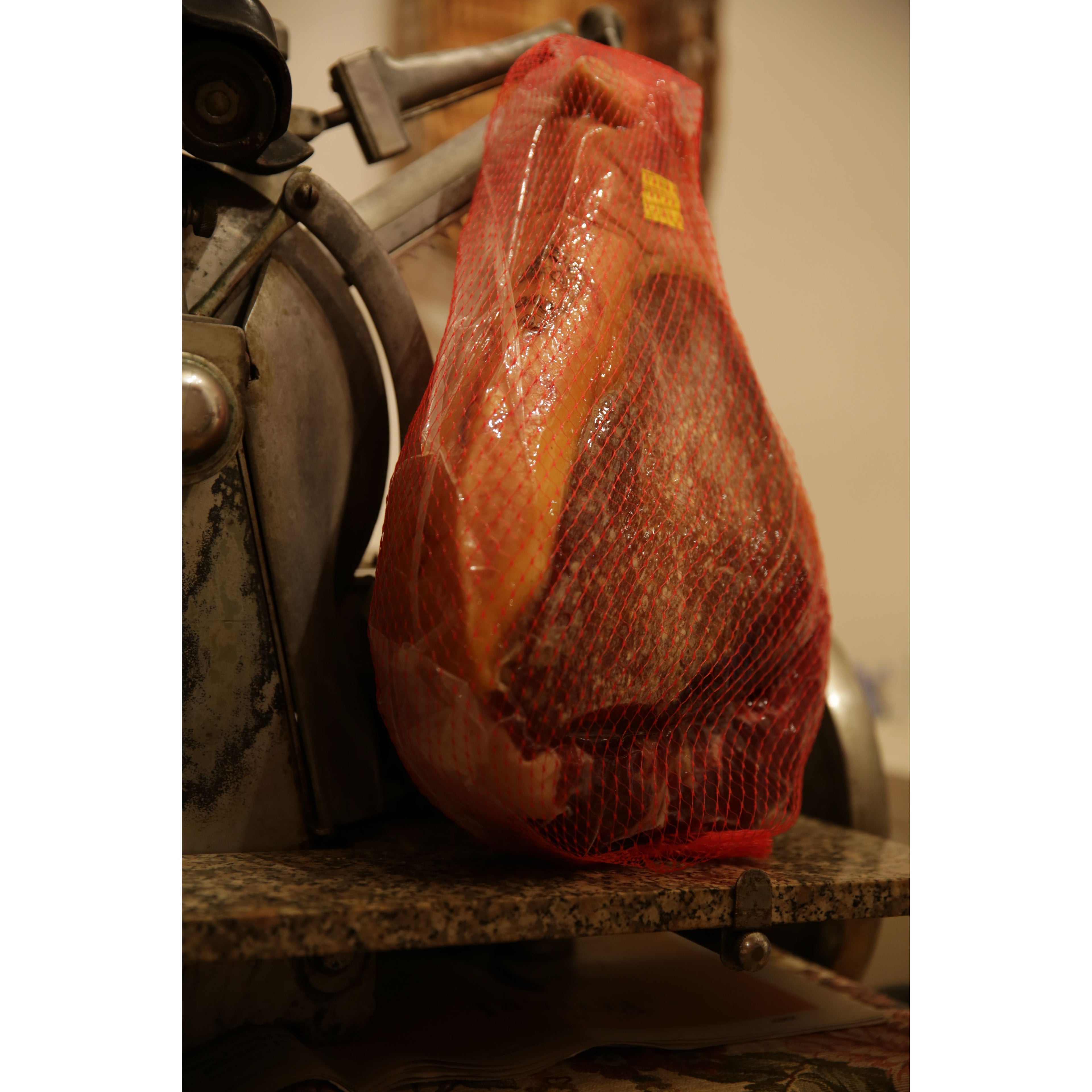PROSCIUTTO IGP DI NORCIA DISOSSATO KG 7,50+ € 26,50 al kg iva inclusa